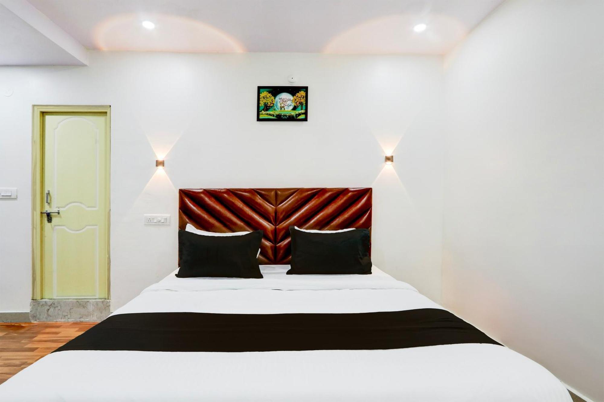 Hotel O Rms Grand Patancheru Ngoại thất bức ảnh
