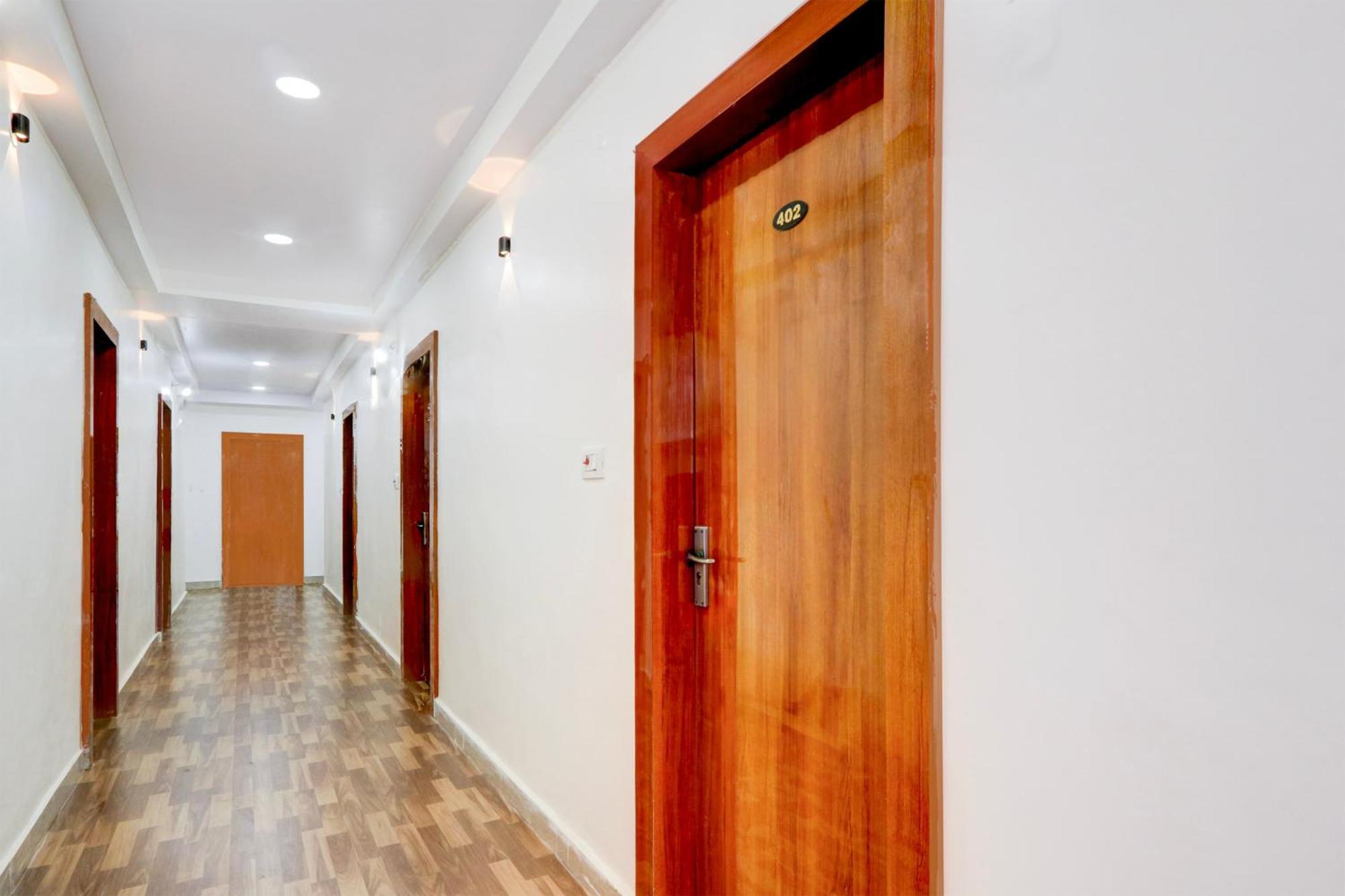 Hotel O Rms Grand Patancheru Ngoại thất bức ảnh